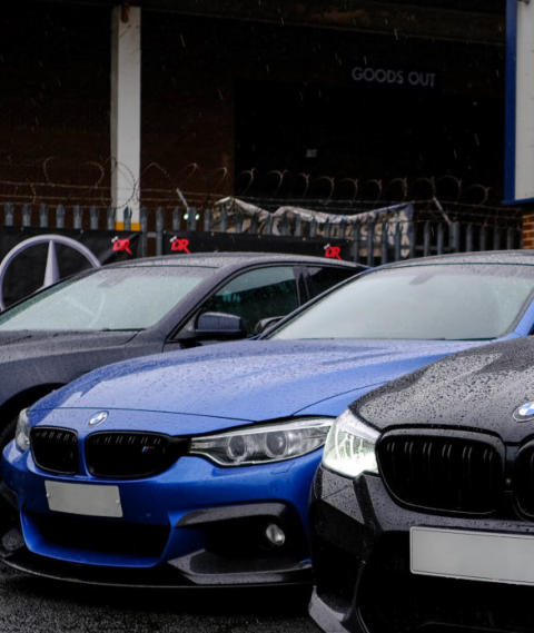 Background Image - 3 BMWs in Front of Durham Remaps Unit